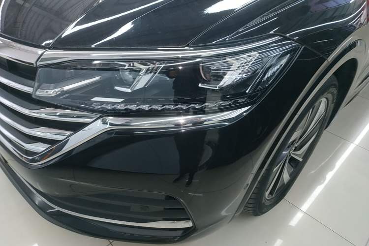 Used Volkswagen Viloran 2024 330TSI Luxury Edition
