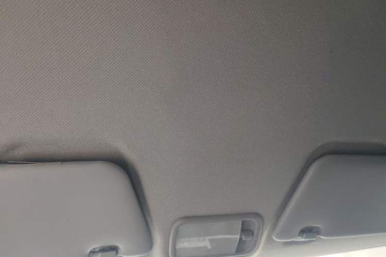 Used Wuling Hongguang MINIEV 2022 GAMEBOY 300km Enthusiast Model with Lithium Iron Phosphate Headliner