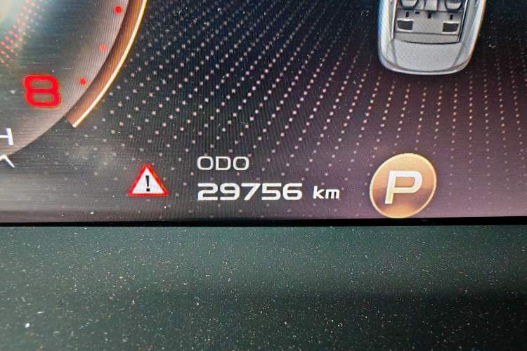 Used Geely Auto Emgrand GT 2021 1.8T Flagship Edition+ Odometer Close Up