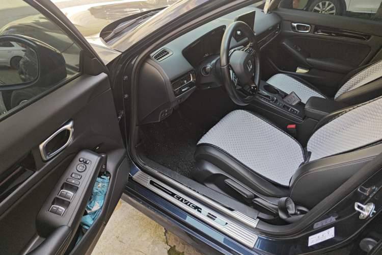 Used Honda Civic 2022 240TURBO CVT Dynamic Edition
