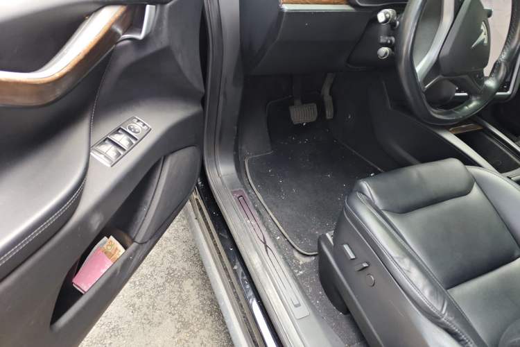 Used Tesla Model X 2019 Long-Range Version
