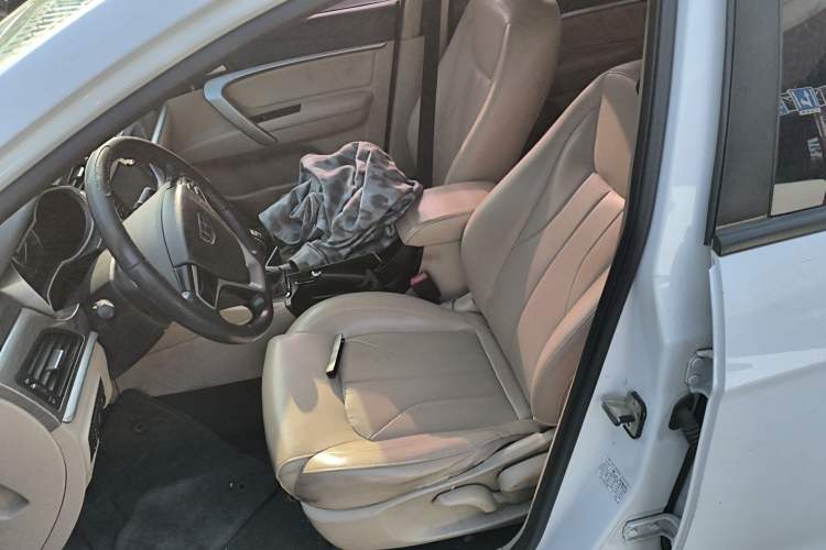 Used Geely Auto Emgrand 2017 Sedan Million Edition 1.5L Manual Luxury Model