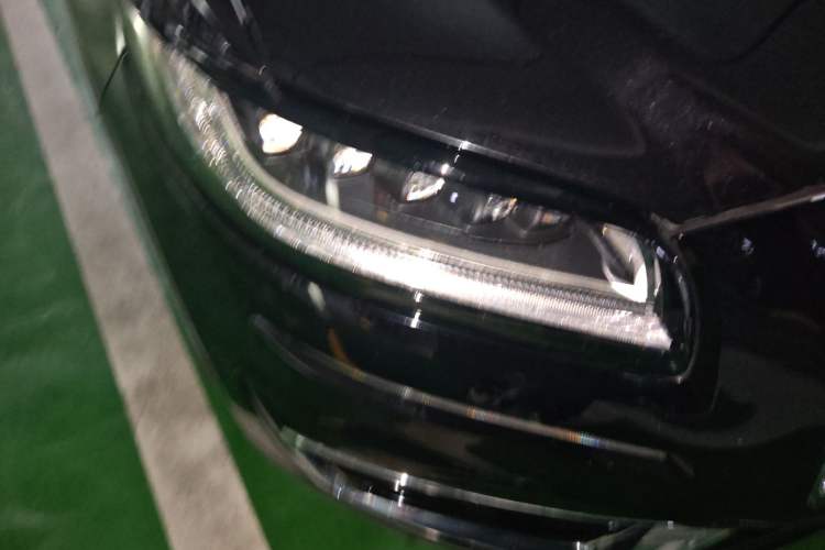 Used Lincoln Nautilus 2019 2.7T Four-Wheel Drive Prestige Edition China VI Standard Right Front Headlight