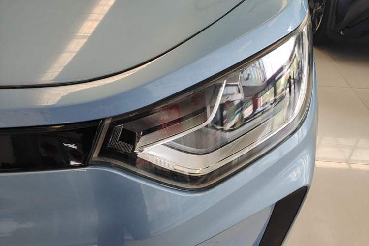 Used SOL E10X 2021 302 km Range Luxury Version 30.2 kWh Left Front Headlight