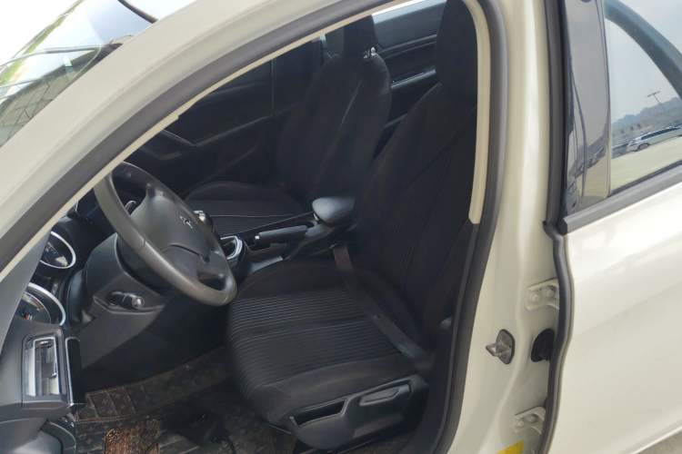 Used Peugeot 408 2014 1.8L Manual Leading Edition