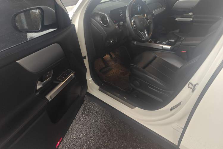 Used Mercedes-Benz GLB 2022 Second Facelift GLB 200 Fashion Edition