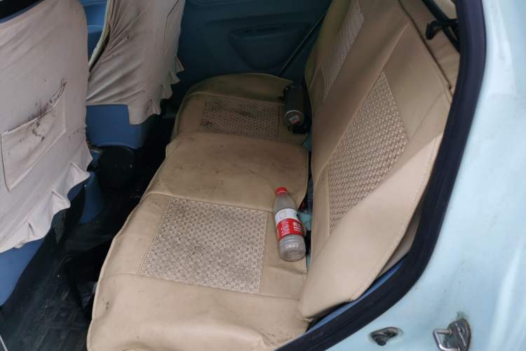 Used Dongfeng NAMMI BOX 2022 Revised Light Wind Edition 201 km Standard Version Left Rear Seat