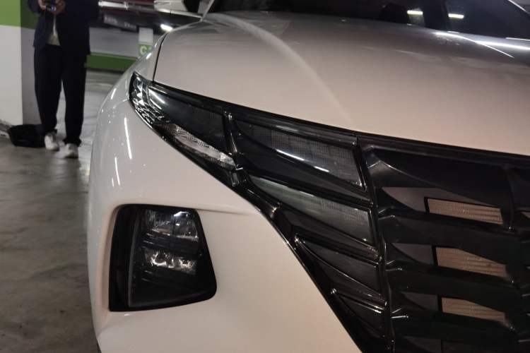 Used Hyundai Tucson 2021 Tucson L 1.5T DCT Luxury Prestige Edition Right Front Headlight