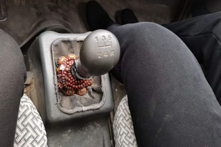 Used Wuling Zhiguang 2010 1.0L New Version Practical Short-Body L2Y Gear Lever