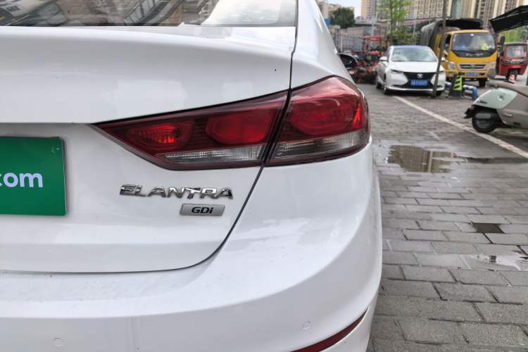Used Hyundai Elantra (6th Generation / Lingdong) 2018 1.6L Automatic 15th Anniversary Special Edition Right Rear Taillight