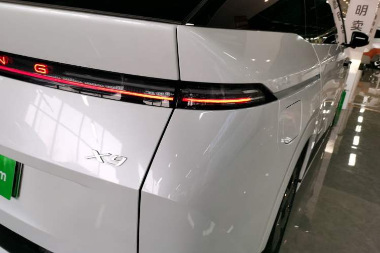 Used XPeng X9 2024 702 Ultra-Long Range Pro