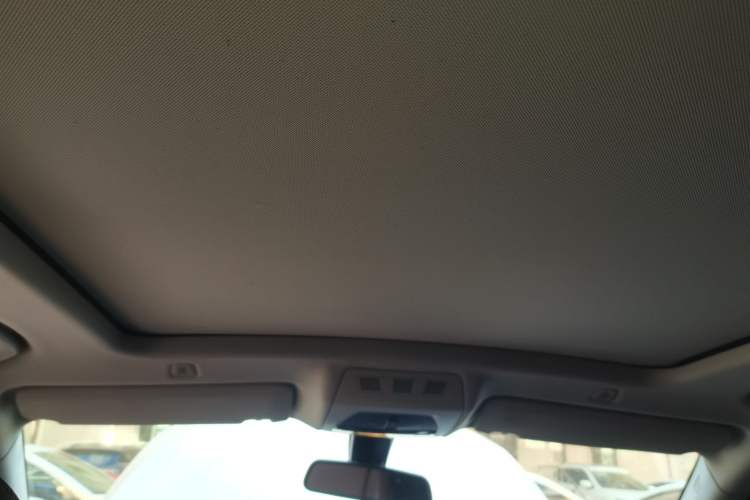 Used BMW 5 Series GT 2015 528i Leading Model
