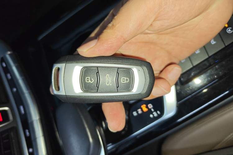 Used Geely Auto Emgrand GT 2018 1.5T MHEV Yaozun Edition Vehicle Key