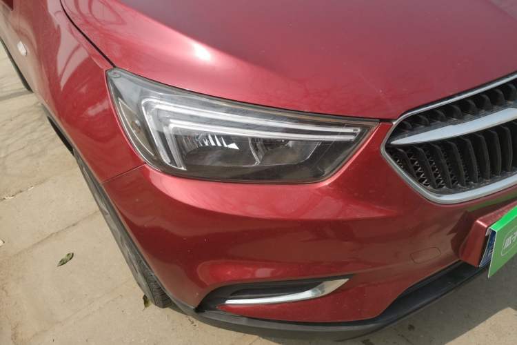 Used Buick Encore 2015 1.4T Automatic Two-Wheel Drive Urban Elite Version Exterior 6