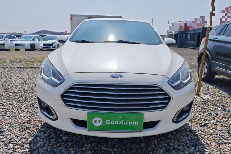 Used Ford Escort 2015 1.5L Automatic Fashion Model