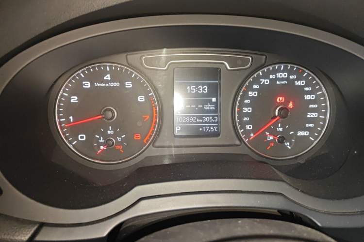 Used Audi Q3 2016 30 TFSI Collector's Edition Comfort Model
