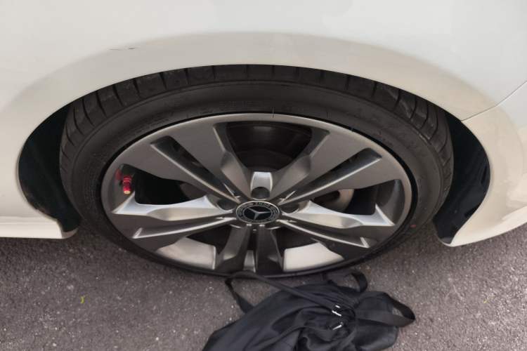 Used Mercedes-Benz CLA 2018 CLA 200 Sport Edition Right Front Wheel Hub