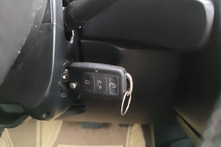 Used Volkswagen Beetle 2008 2.0 AT Standard Edition Vehicle Key