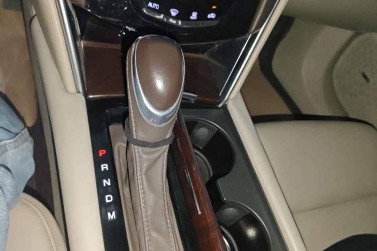 Used Cadillac XTS 2015 28T Comfort Model
