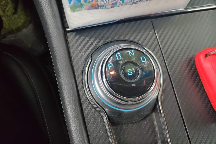 Used Ford Taurus 2017 Facelifted EcoBoost 245 Fashion Edition Gear Lever