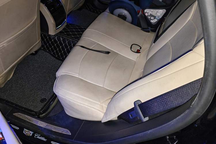 Used Cadillac CT6 2020 28T Fashion Edition Left Rear Seat