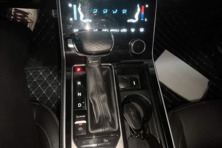 Used JETOUR X90 2021 1.6T DCT Shadow Edition 5 Seats
