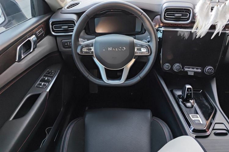 Used Lynk & Co 02 2019 1.5T DCT Two-Wheel Drive Pro Edition China VI Standard
