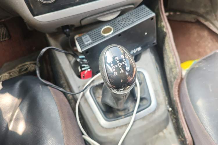 Used BAIC Weiwang M20 2014 1.5L practical type BJ415A Gear Lever