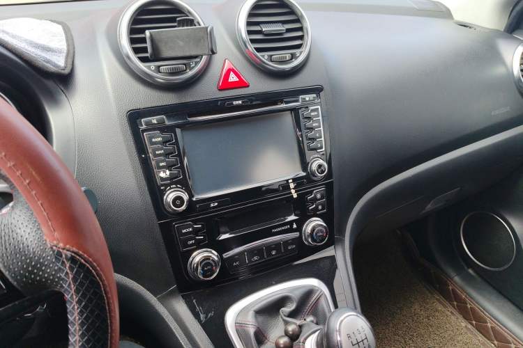 Used Haval H6 2013 Upgraded Model 1.5T Manual Two-Wheel Drive Elite Version