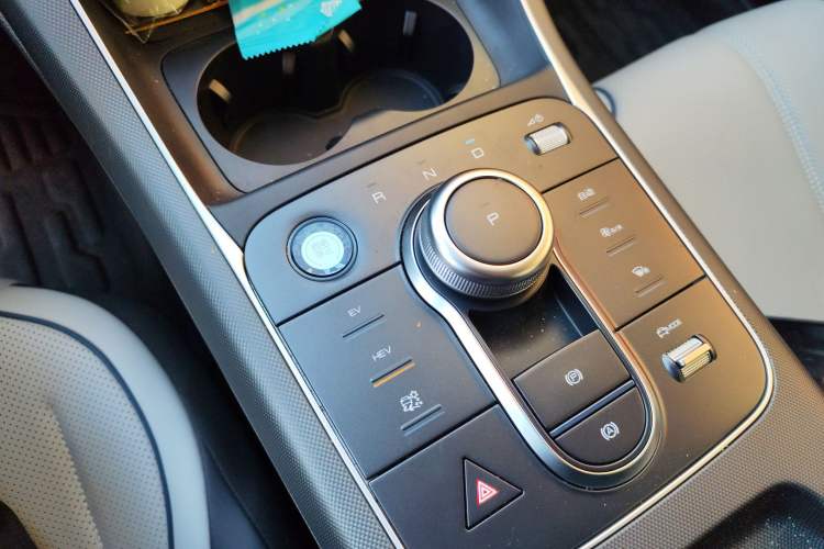 Used BYD Destroyer 05 2024 HONOR Edition DM-i 55KM Luxury Model Gear Lever