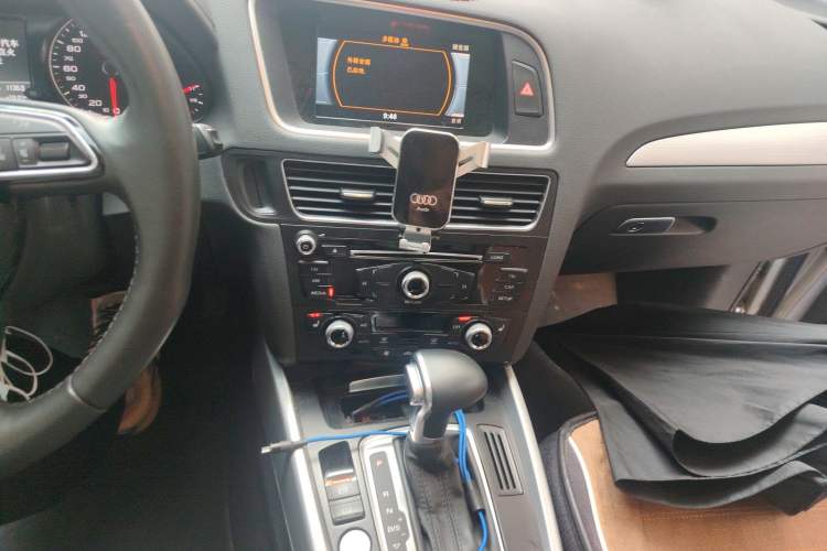 Used Audi Q5 2018 Collector's Edition 40 TFSI Technology Model
