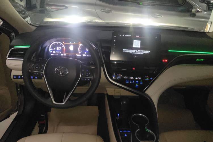 Used Toyota Camry 2021 2.5G Luxury Edition Audio And AC Panel