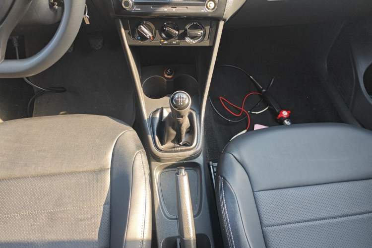 Used Volkswagen Polo 2014 1.4L Manual Fashion Edition