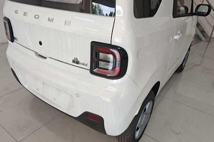 Used Geely Galaxy Panda 2024 Panda Mini 200km Endurance Bear