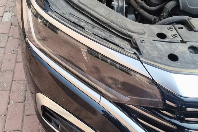 Used Volkswagen Passat 2023 Revised 330TSI Elite Edition Right Front Headlight