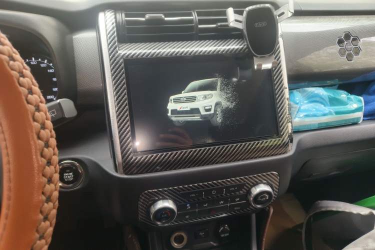 Used CHANGAN OSHAN X70A 2018 1.5L Manual Luxury Model Audio And AC Panel