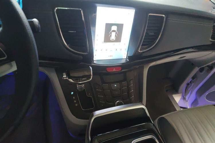 Used JAC Group Refine M5 2016 2.0T Gasoline Automatic Business Edition