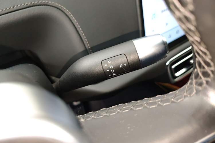 Used Li Auto L9 2022 Max model
