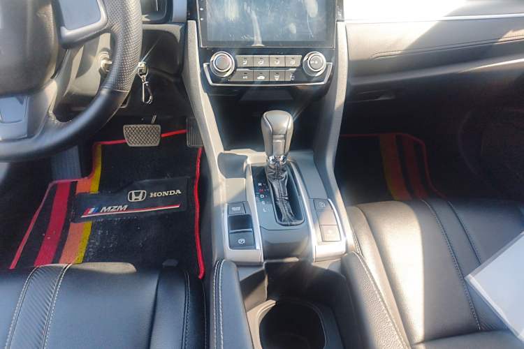 Used Honda Civic 2016 180TURBO CVT Comfort Version
