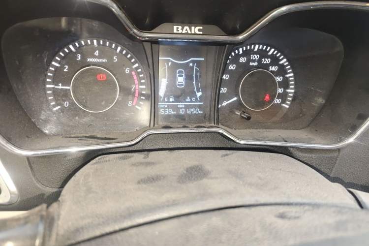 Used HYOSOW H3 2015 1.5L manual luxury version