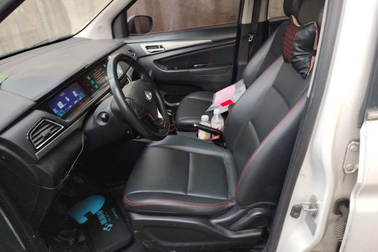 Used CHANGAN KAICHENG Oushang A600 2016 1.5L Manual Luxury 7-Seater