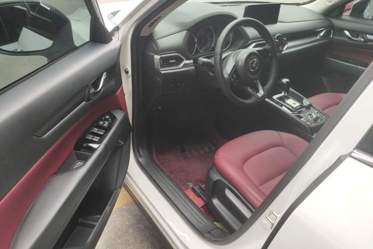 Used Mazda CX-5 2024 2.0L Automatic Two-Wheel Drive Comfort Version
