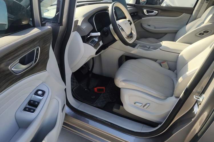 Used Roewe iMAX8 New Energy 2025 1.5T DMH Lu Zun Deluxe Edition