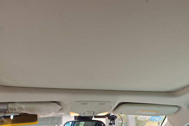 Used Soueast DX7 2015 1.5T Automatic Prestige Model
