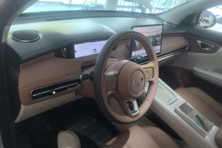 Used Wuling Bingo S 2025 Model 430km Flagship Edition Center Console