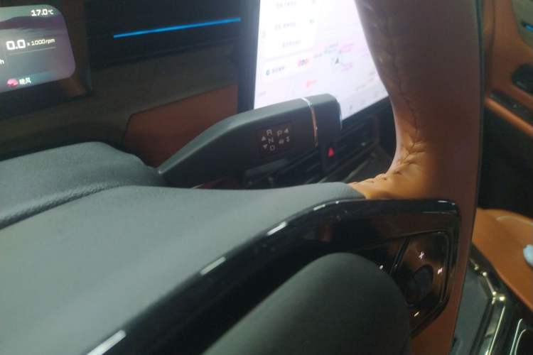 Used JETOUR Dashing 2025 1.5TD DCT Flagship Edition
