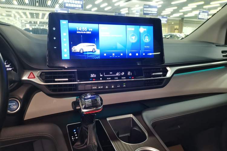 Used Toyota Granvia 2023 2.5L Hybrid Comfort Edition