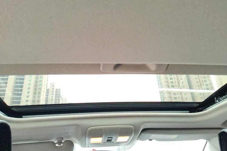 Used Mazda 3 Axela 2017 Hatchback 1.5L Automatic Luxury Model Emission Standard China V Headliner