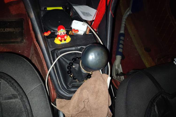 Used Volkswagen Jetta 2017 1.5L Manual Fashion Edition Gear Lever