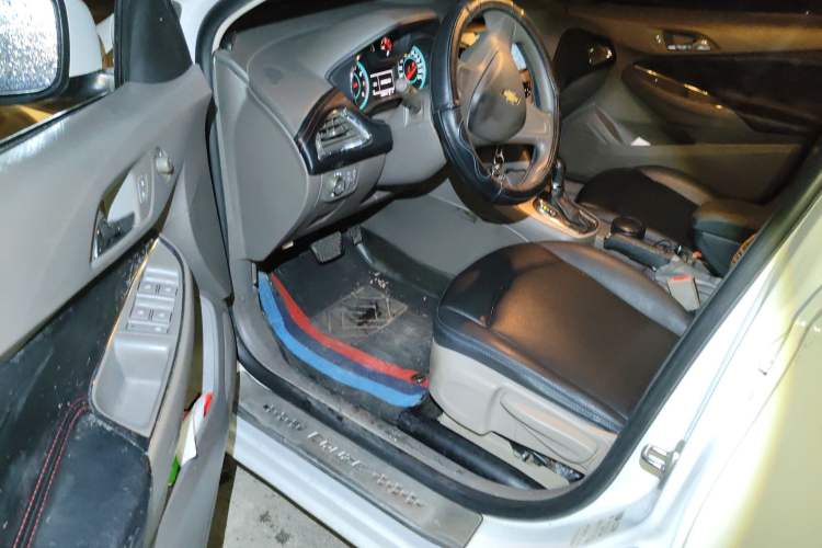 Used Chevrolet Cruze 2015 1.5L Automatic Fashion Navigation Edition